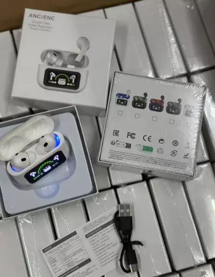 Audífonos Inalámbricos TWS con Pantalla LCD Inteligente y Cancelación de Ruido (ANC/ENC)